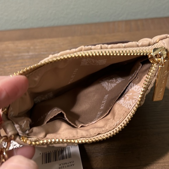 Anne Klein Quilted Oatmilk Beige Clip Wallet Keychain NWT - Picture 4 of 5